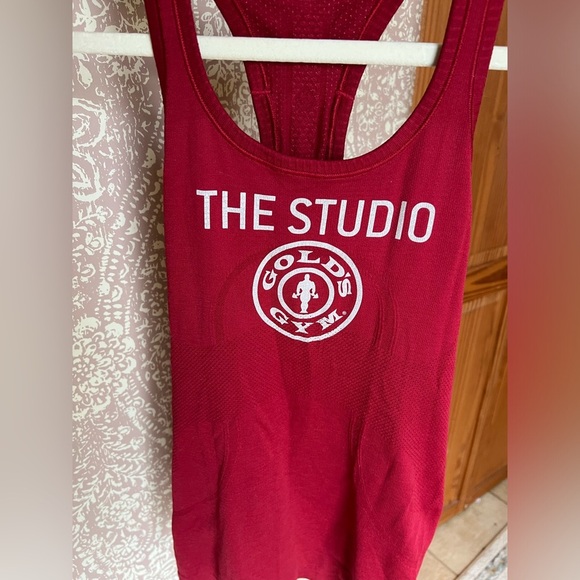 Rare Lululemon Custom Gold’s Gym Studio Coach Red Racerback Tank Top Activewear - Picture 2 of 7